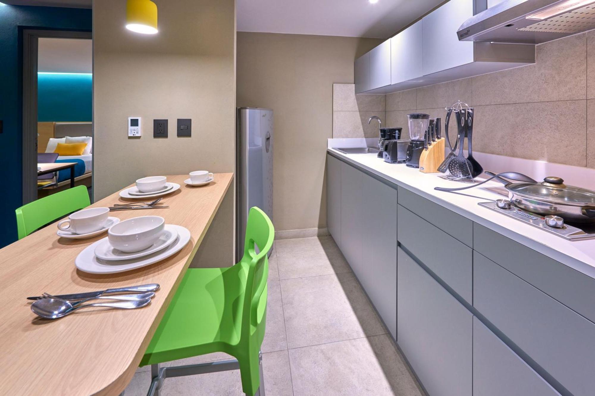 City Express By Marriott Suites Toluca Eksteriør billede